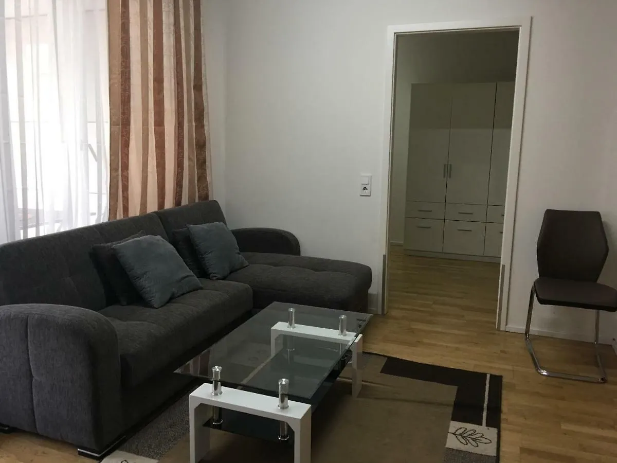 Cocoon 77 Apartments Stoccarda 0*,